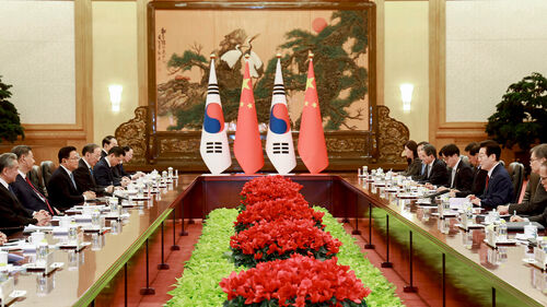 5일 베이징 인민대회당에서 이재명 대통령과 시진핑 중국 국가주석의 정상회담이 진행되고 있다 (사진=연합뉴스)