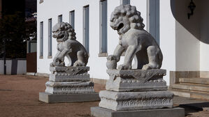 87년간 간송미술관 보화각 앞 지킨 사자상 한 쌍, 중국 돌아간다