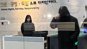 '강선우 1억 보관' 전직 보좌관 16시간 경찰 조사받고 귀가