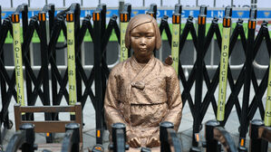 경찰, 위안부 혐오 시위에 "사자명예훼손 등 적극 수사"