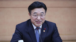 행안장관, 경찰청&middot;소방청&middot;20개 산하기관 업무보고 직접 받기로