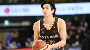 '타마요 31점'  LG 선두 질주&hellip;삼성 8연패