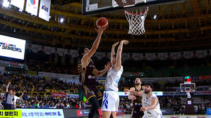 LG, 타마요 활약으로 삼성에 승리&hellip;선두 확보