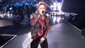 지드래곤&middot;스키즈, 프랑스 '노란 동전 모으기' 행사 출연