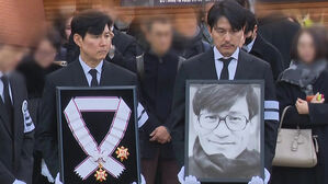 '국민배우' 고 안성기, 영원한 안식에 들다