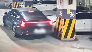 [사건X파일] 주차된 차 긁고 횡설수설&hellip;'쌍방 과실' 인정될까