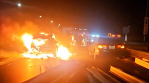 고속도로서 30여 대 '쾅쾅', 15명 사상&hellip;"제설제 안 뿌렸다"