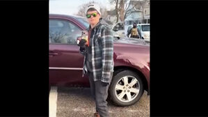 "괜찮아요" 사살 직전 상황 담겼다&hellip;공개된 영상에 '발칵' 