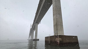 신안 천사대교 교각에 대형 화물선 접촉&hellip;"피해 경미"