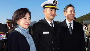 이재용 장남 이지호 소위, 해군 5전단서 통역장교로 복무