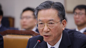 정성호 "'검찰 모두가 범죄자' 시각 없어야&hellip;이 정부선 달라"