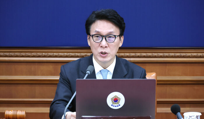 [속보] 김 총리 "사이비 이단, 척결할 사회악&hellip;통일교&middot;신천지 철저 수사"