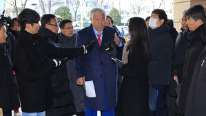 '서부지법 난동 배후' 구속기로 전광훈 "날 구속하려 발작"