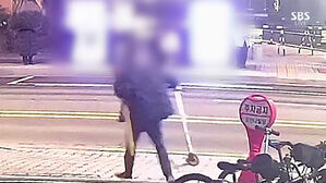 [사건X파일] 학원 앞 사라진 킥보드&hellip;CCTV 찍힌 뜻밖 도둑