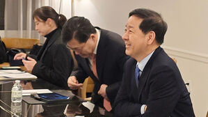 구윤철 "외환시장 일방향 쏠림&hellip;수급 불균형 해소해야"