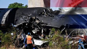 '쾅' 달리던 열차 '두 동강'&hellip;"25명 사망" 부상자도 속출