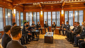 미 대사관, 대사관저로 경호처 초청&hellip;"트럼프 방한 경호 완벽"