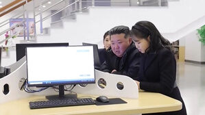 [한반도 포커스] '신비화' 말라더니&hellip;김주애엔 "컴퓨터 천재" 우상화