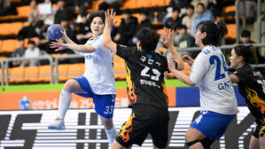 핸드볼 부산시설공단, '유럽파' 류은희 앞세워 서울시청 격파
