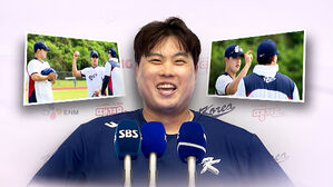 '일타강사' 류현진 특강&hellip;"인생 커브 배웠어요"