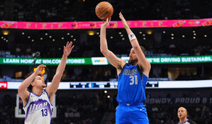 댈러스 톰프슨, 릴러드 제치고 통산 3점슛 '4위'