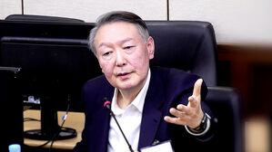 '내란 우두머리' 윤 19일 선고 생중계&hellip;'체포방해' 이어 두 번째