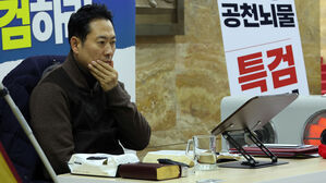 장동혁 '쌍특검 단식' 나흘째&hellip;"자유&middot;법치 끝까지 지켜낼 것"