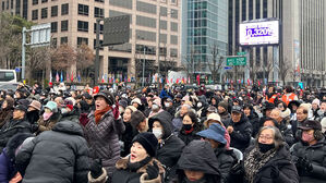 구속된 전광훈 없는 '전광훈 예배'&hellip;"병보석 기적을, 아멘"