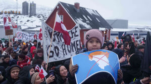 "양키고홈" "미국 물러가라"&hellip;그린란드서 첫 트럼프 규탄 시위