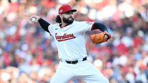 텍사스, 우완 투수 주니스와 영입으로 불펜 강화