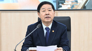 취임 6개월 맞은 구윤철, 재경부 첫 확대간부회의&hellip;"생활 물가 철저 관리"