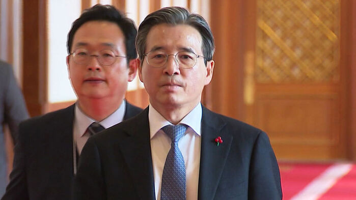 청와대 "미국 관세 인상 공식 통보 없어&hellip;정책실장 주재 대책 회의"