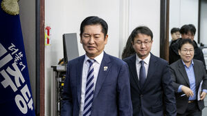 민주당 1인 1표제 파열음&hellip;"약속 지켜야" "재갈 물리나"