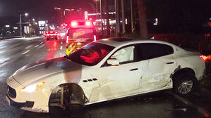 음주 운전하다 중앙선 넘어 '쾅'&hellip;하마터면