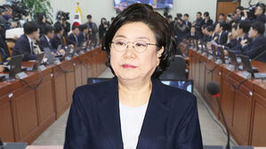 이혜훈 청문회 이틀째 불발&hellip;'자료 제출 공방' 계속