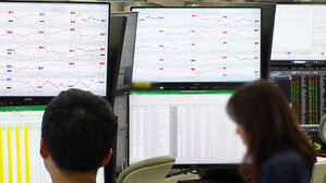 "주가 강세 이어질 것" 전망에도 '긴장'&hellip;투자자 대응은?