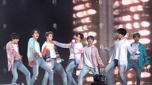 방탄소년단, 광화문 일대서 컴백 위한 촬영 진행