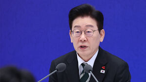 이 대통령 "야당 대표, 유용할 때 만나야&hellip;지금은 여야 대화 우선"