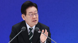 이 대통령 "'다주택자 양도세 중과 면제' 연장, 전혀 고려 않는다"