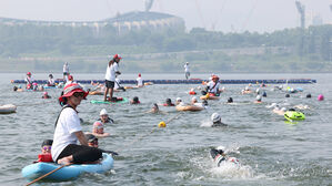 한강에 피클볼장 생긴다&hellip;지하철역사 운동 공간도 확대