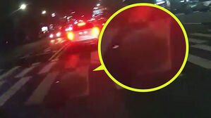 [사건X파일] 60㎏ 쇳덩이에 맞을 뻔&hellip;날아오른 맨홀 뚜껑