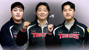 최형우&middot;박찬호 놓치더니&hellip;'불펜 싹쓸이'