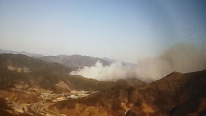 전남 광양 산불 이틀째&hellip;진화율 80％&middot;축구장 58개 불에 타