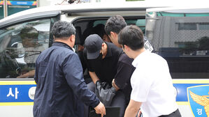 검찰, '고객 집 강도질' 포천 농협 직원 12년 구형