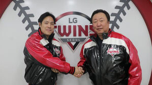 투수 김진성, LG와 2+1년 16억 원에 다년 계약