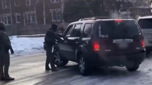 단속 도중 피살된 여성 부검했더니&hellip;머리 관통상 있었다