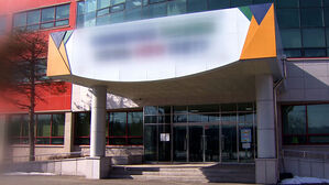 [단독] 출장 내고 간 뜻밖의 장소&hellip;"시신 운구까지 했다"