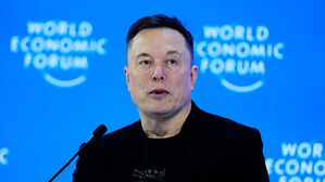 머스크 "휴머노이드 로봇 시중 판매, 내년 말엔 가능"