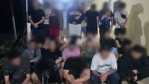 '캄보디아 범죄조직' 한국인 73명&hellip;전세기 내려 압송