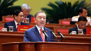 베트남 '1인자' 또 럼 서기장 연임&hellip;"연평균 10% 성장"